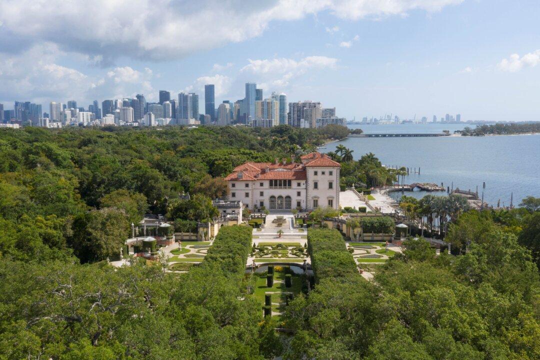 Vizcaya: A Classical Home a Stone’s Throw From Miami