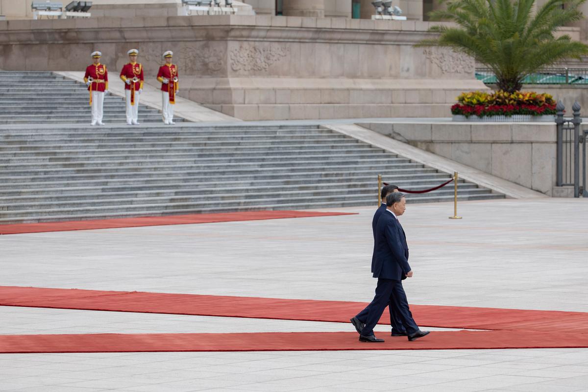 Closer Ties to Beijing Comes With Risks for Vietnam, Analyst Warns