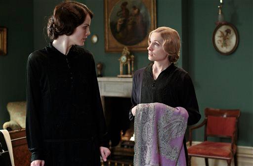 Downton Abbey Series 5: Stars Michelle Dockery and Allen Leech Film in Oxfordshire