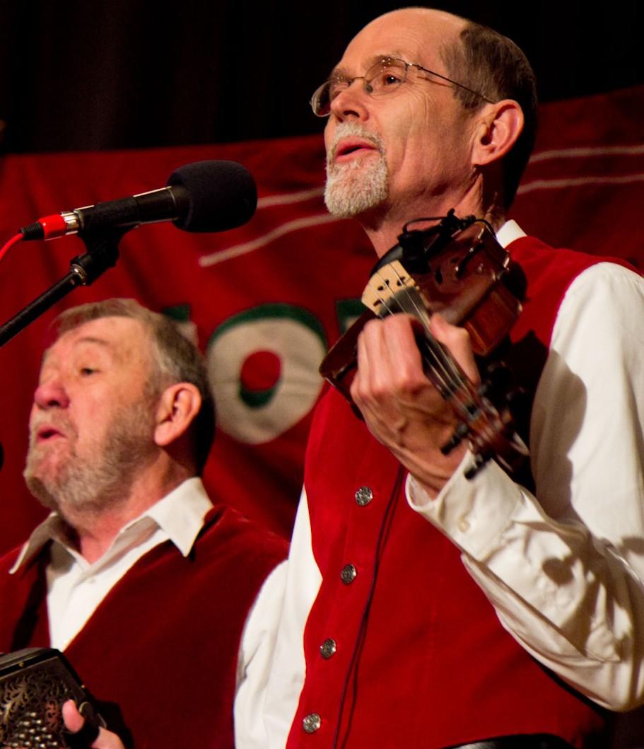 Group Keeps Holiday Folk Music Tradition Alive