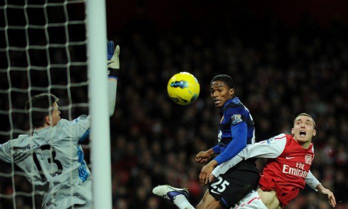 Valencia the Hero as Manchester United Hand Arsenal Third Straight Loss