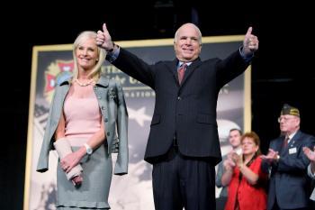 McCain Cheers Off-shore Drilling on Oil Rig