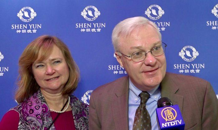 Operational Risk Officer Finds Happiness While Watching Shen Yun