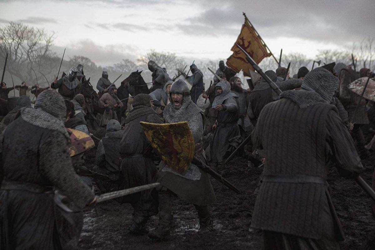 Chris Pine as Robert the Bruce wages war in “Outlaw King.” (David Eustace/Netflix)