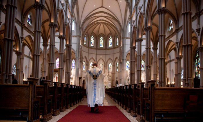 More Than Half of US Dioceses Start Investigating Child Sex-Abuse Claims