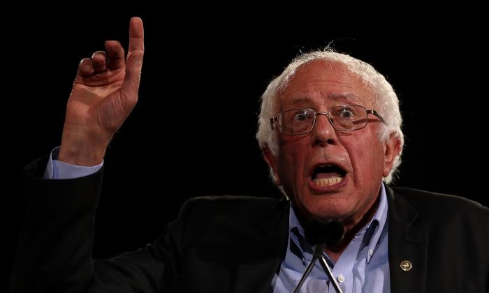 Videos Emerge of Bernie Sanders Praising Castro, Communism