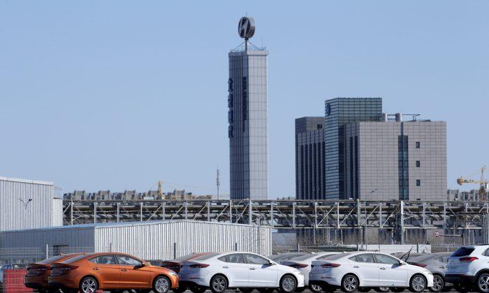 Hyundai Motor CEO Says China Capacity Cuts Being Considered: Sources