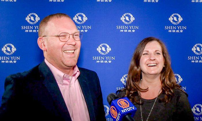 ‘I Will Definitely Come Back:’ County Commissioner Amazed by Shen Yun’s Talent