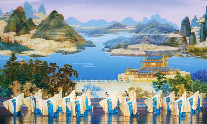 “Flowing Sleeves,” from the 2009 Shen Yun Performing Arts program. (Courtesy of Shen Yun Performing Arts)