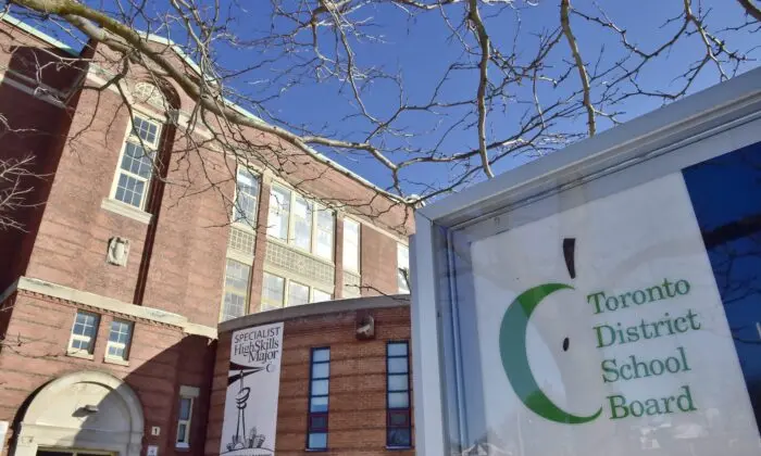 Toronto School Removes Mother’s Day Message After Complaint