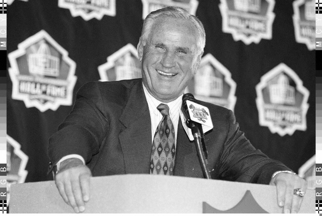 Former Baltimore Colts and Miami Dolphins head coach Don Shula talks to reporters on Jan 25, 1997, in New Orleans during a press conference announcing the new members of the Pro Football Hall of Fame. Shula, former New England Patriot and Oakland Raider Mike Haynes, Wellington Mara, current President of the New York Giants, and Mike Webster of the Pittsburgh Steelers were all announced as the 1997 new members. (Rhona Wise/AFP via Getty Images)