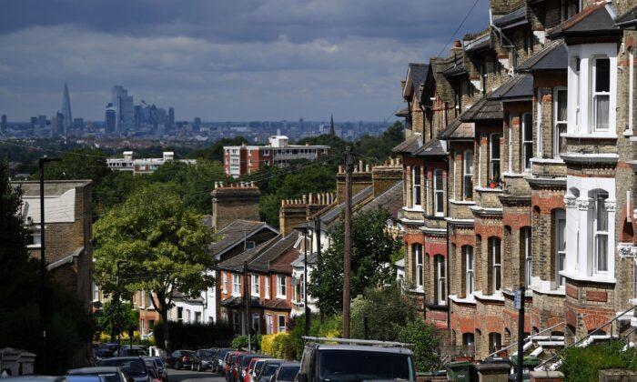 Khan Announces Fund to Convert Thousands of London Homes to Social and Temporary Housing