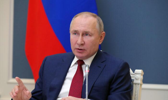 Putin Warns Against US ‘Retaliation’ Over Alleged SolarWinds Hack