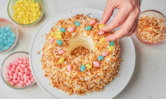 For the Easter Table, a Cake That’s Pure Nostalgia