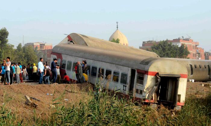 Egypt Says 11 Killed in Train Crash North of Cairo
