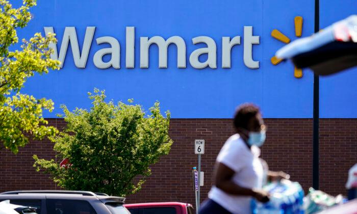 Walmart Raises Full-Year Sales, Profit Forecasts as Holidays Start Strong