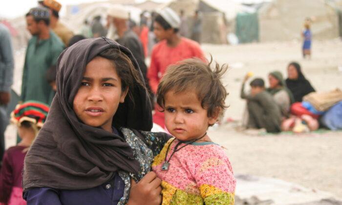 UK Will Pay to Shelter Refugees in Countries Neighbouring Afghanistan