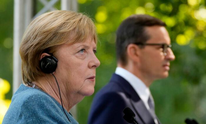 Merkel Calls Migrant Push at EU’s Border ‘Unacceptable’