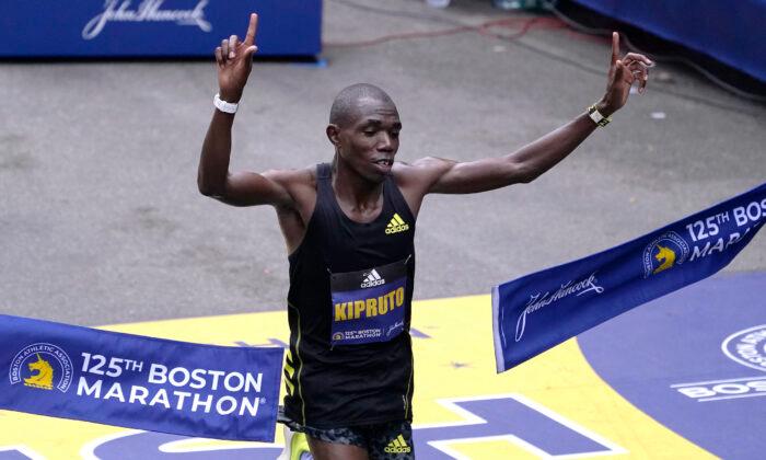 Kenyans Kipruto, Kipyogei Sweep in Boston Marathon Return
