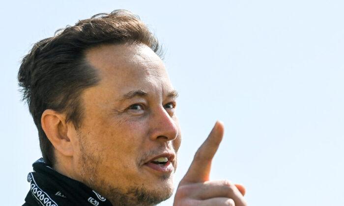 Elon Musk Says He Will Pay ‘More Taxes Than Any American in History’ This Year