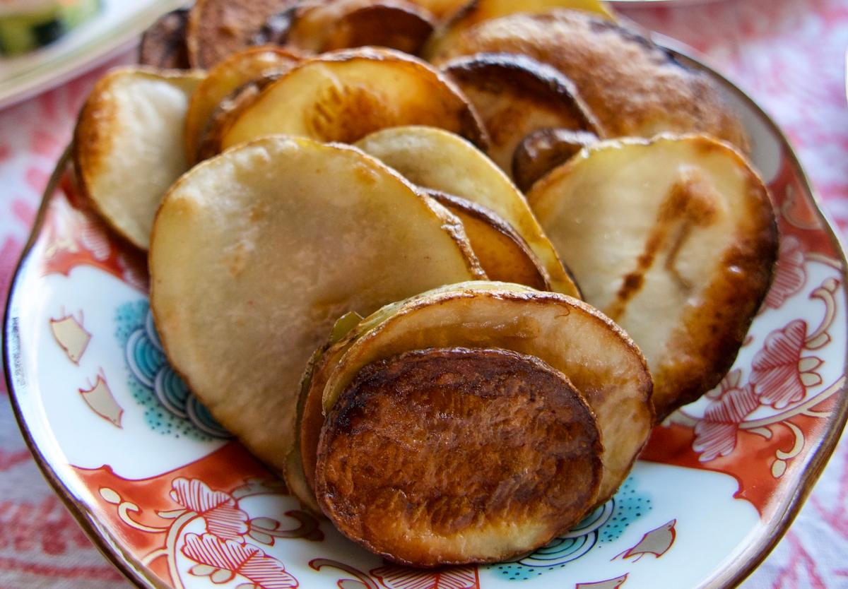 Homemade Potato Chips With Allioli