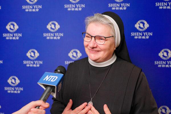 Sister Barbara Rybus attended Shen Yun Performing Arts in Torun, Poland, on Jan. 20, 2022. (NTD)