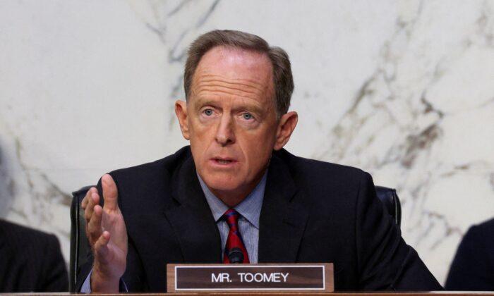 Sen. Pat Toomey Farewell Address: ‘Our Party Can’t Be About Any One Man’