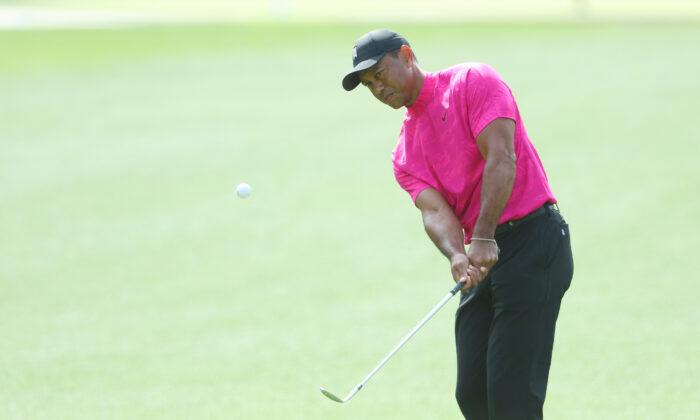 Tiger Woods in Masters Hunt After Opening 71