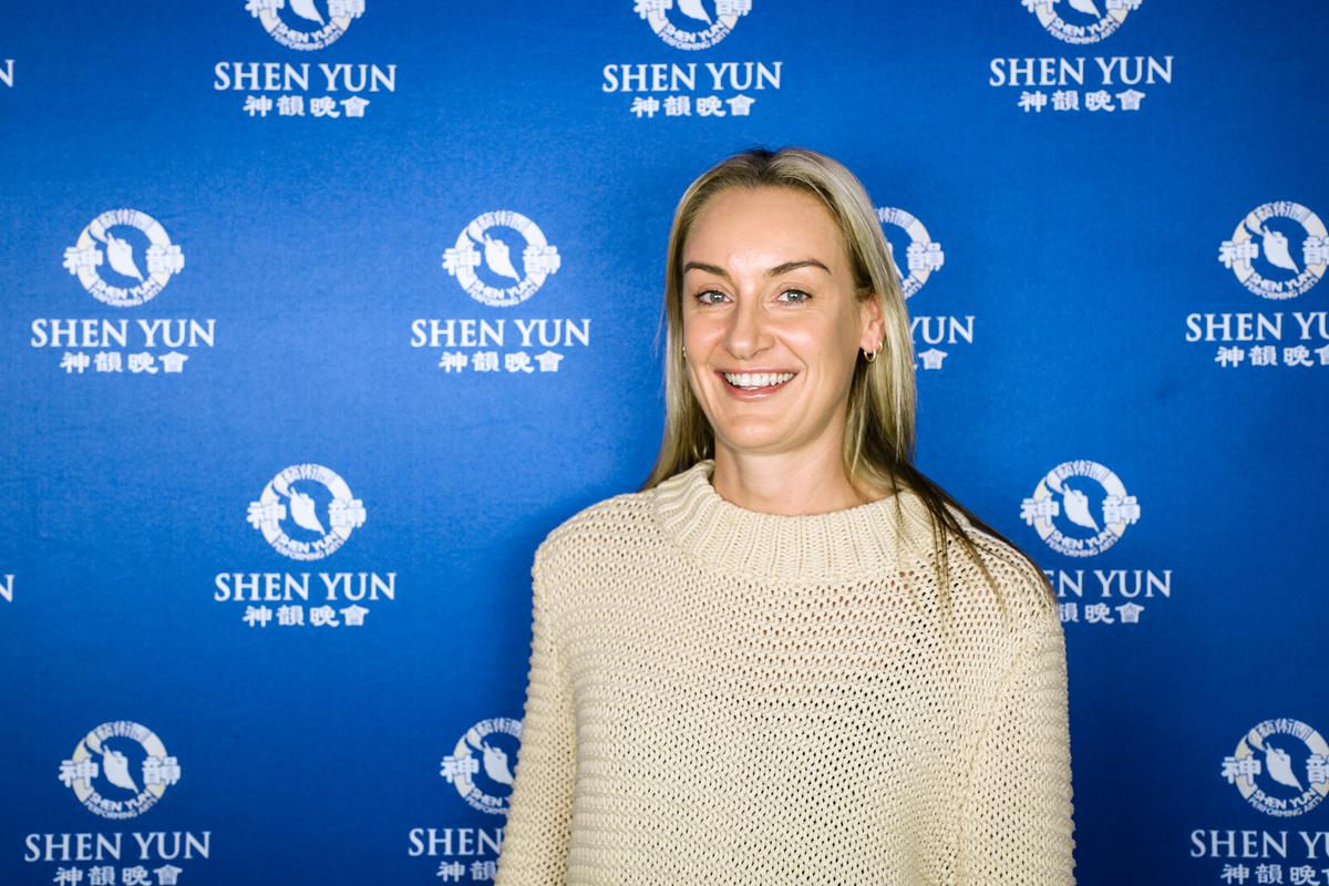 Really Deep Messages Shared in Shen Yun: Lawyer