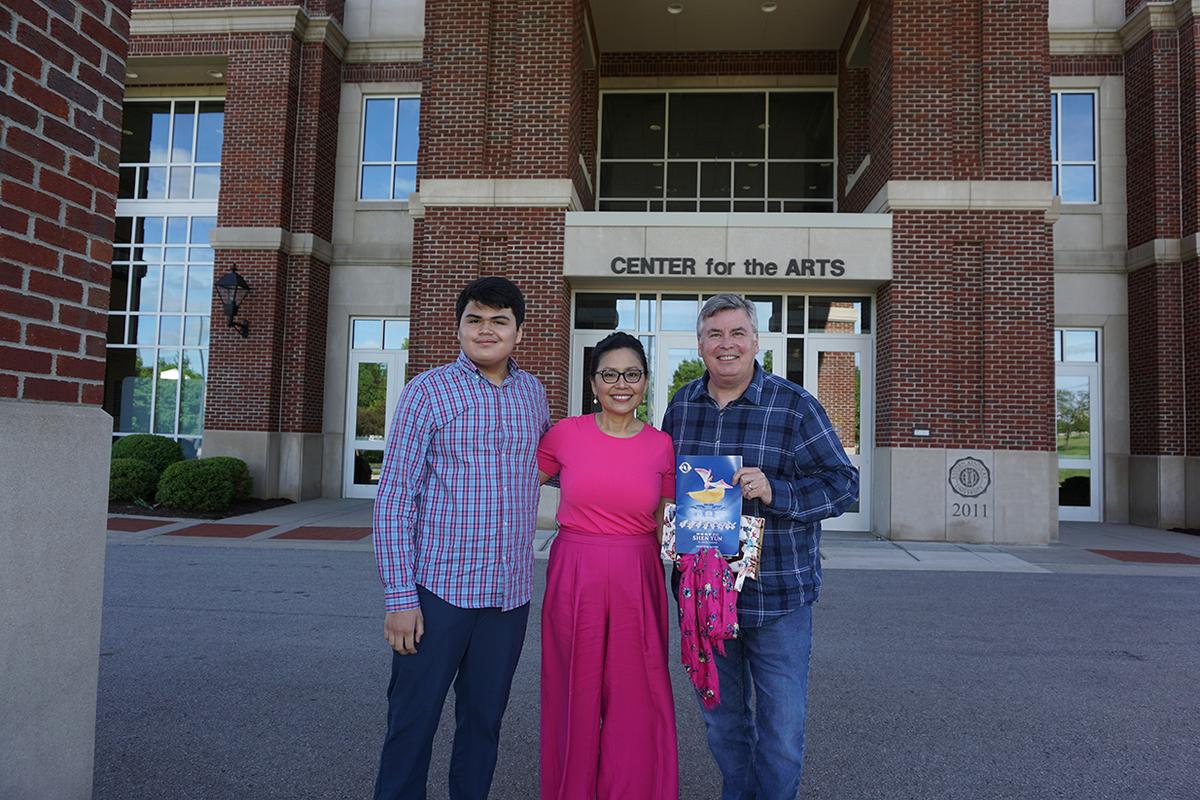 Jim Thomas and his family at EKU Center for the Arts in Richmond, Kentucky on May 8, 2022. (Nancy Ma/The Epoch Times)
