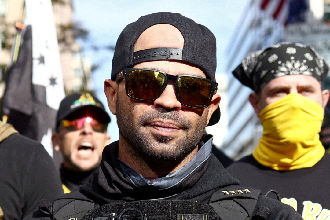 Police Officer Charged Over Leaking Information to Proud Boys Leader
