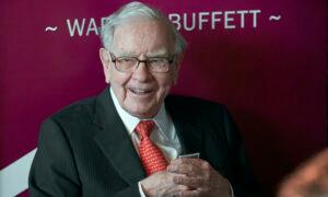 Warren Buffett’s Firm Reports $12.8 Billion Loss as Investments Fall but Its Insurers Performed Well