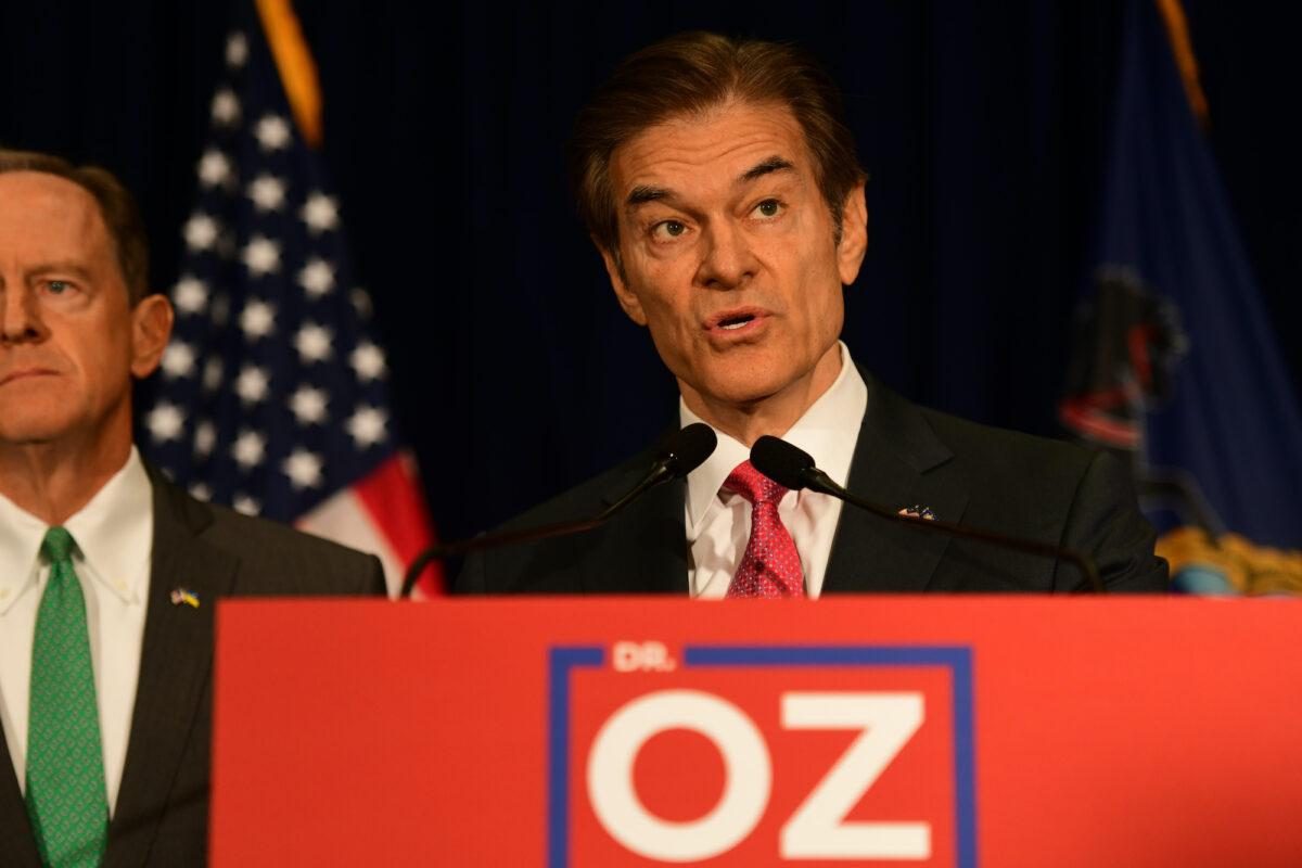 Republican U.S. Senate candidate Dr. Mehmet Oz (C) holds a press conference with U.S. Sen. Pat Toomey (R-Pa.) in Philadelphia, Pa., on Sept. 6, 2022. (Mark Makela/Getty Images)