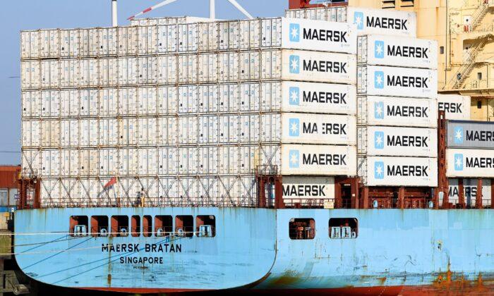 Maersk Sees Container Demand Slowing as Recession Looms
