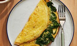 This Spinach Omelet Is One of My Favorite 5-minute Meals