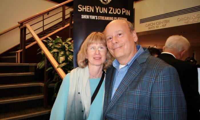 ‘It’s Good Timing for This World’ to Know Shen Yun, Says Artist