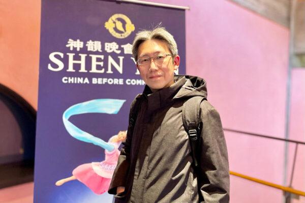 Mr. Nijo Hiroma, a chemical researcher, attends Shen Yun Performing Arts at the ROHM Theatre Kyoto in Kyoto, Japan, on Jan. 11, 2023. (Niu Bin/The Epoch Times)
