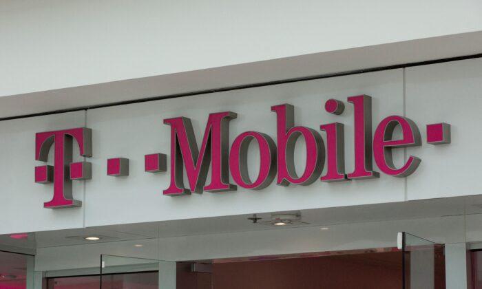 T-Mobile Outage Hits Users Across the US
