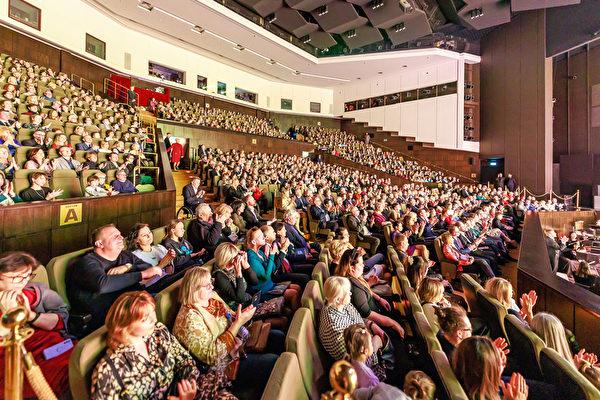 Shen Yun ‘A Message of Hope for the Modern Man’ in Poland