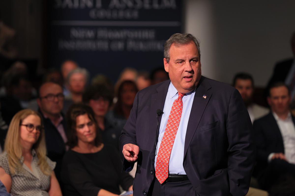 Chris Christie Expects Trump to Sign RNC Loyalty Pledge for GOP Primary Debate