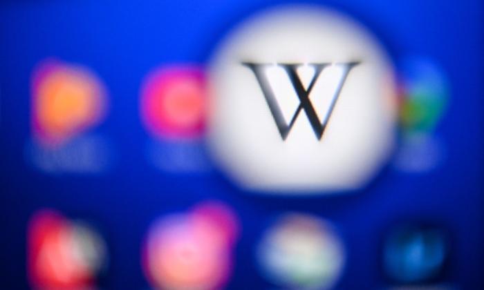 Russia Fines Wikipedia and Apple for Spreading ‘False Information’ About Ukraine Conflict