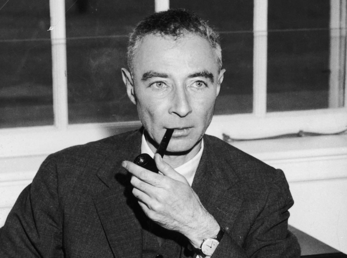 American atomic physicist J. Robert Oppenheimer (1904–1967). (Hulton Archive/Getty Images)