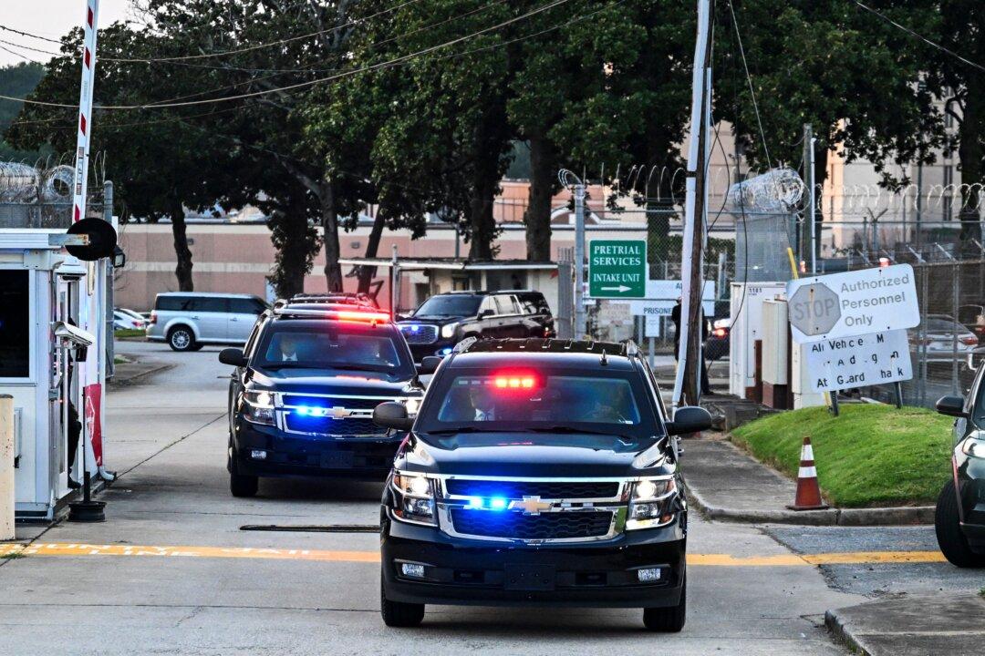 Trump and Others Indicted in Georgia to Be Arraigned on Sept. 6