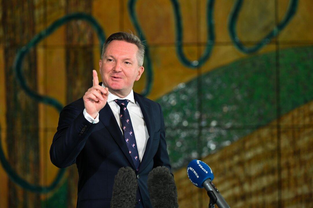Chris Bowen Calls for an Absolute End to Fossil Fuel Usage