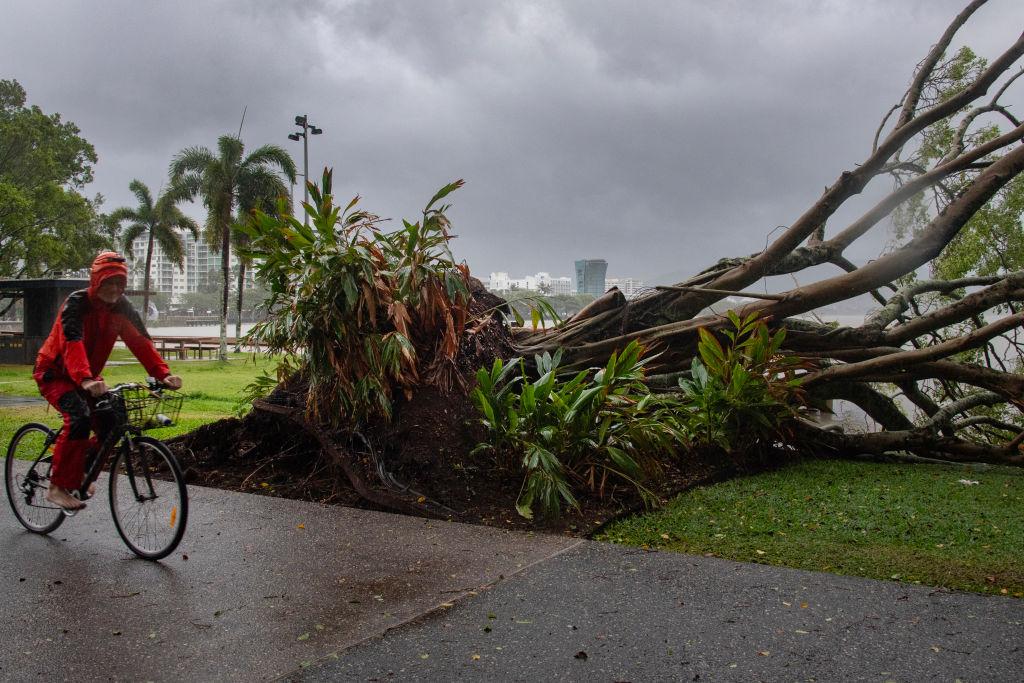 Drenching Predicted as Cyclone Heads Toward Coast in Australia