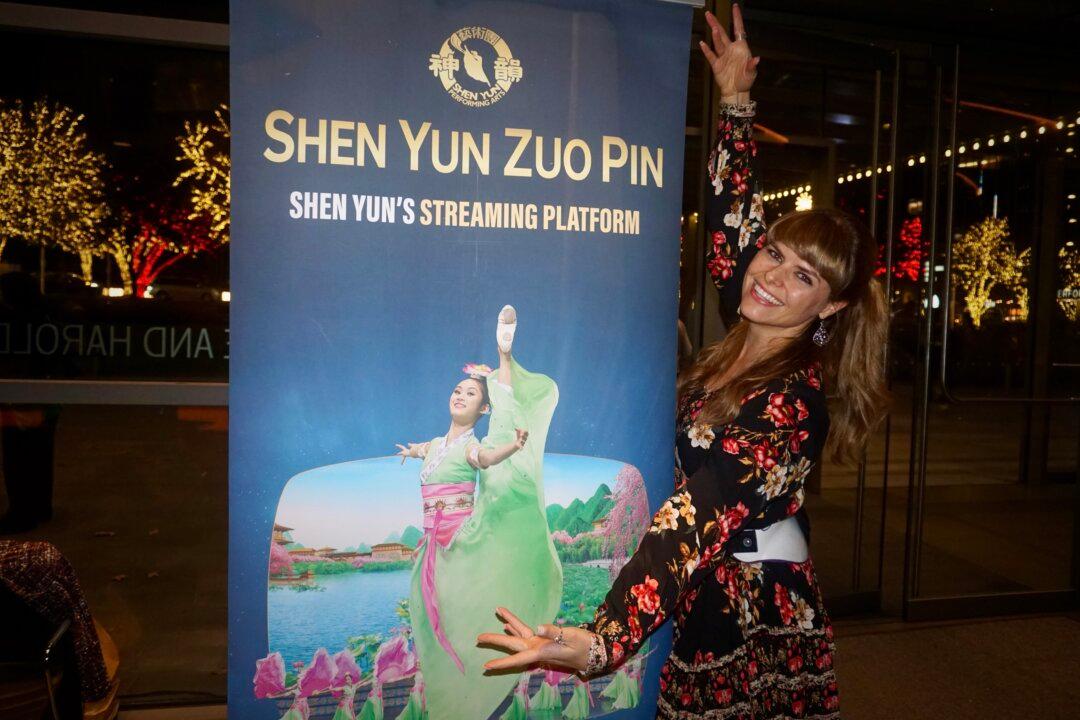 Professional Dancer Brought to Tears by Shen Yun’s Performance: ‘It’s Expressing a Story Without Words’