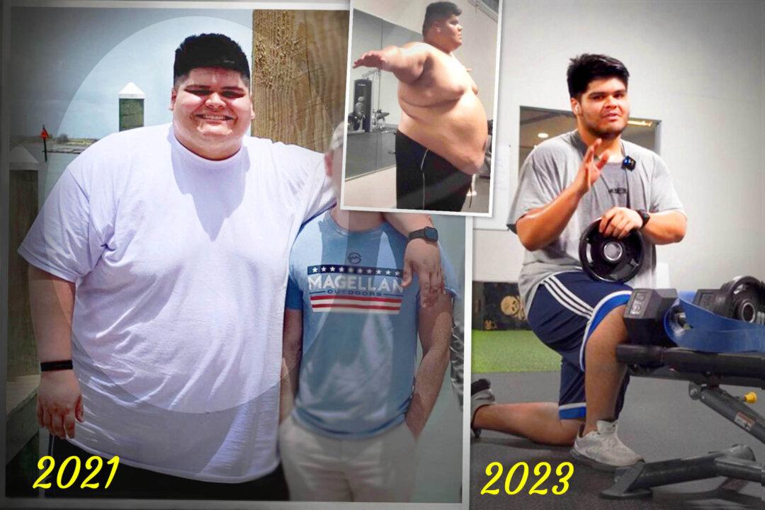 615-Pound Young Man Told by Doctor He’s Going to Die Before His Mom—So He Shed Over 300 Pounds