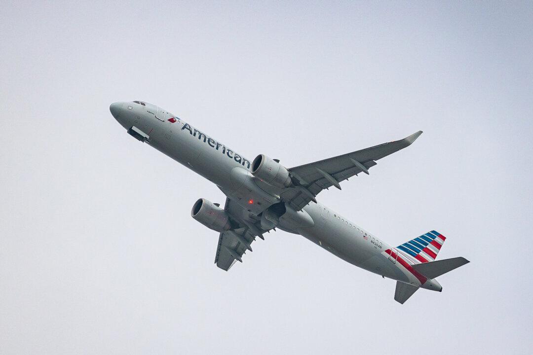 American Airlines’ Hard Landing on Maui Sends 6 to Hospital
