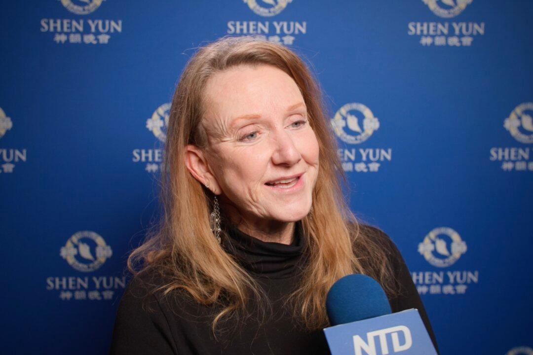 School Director Is Grateful for Shen Yun’s Spiritual Culture