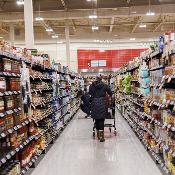 Many Canadians Say Ottawa ‘Late’ on Handling High Food Costs: Federal Research